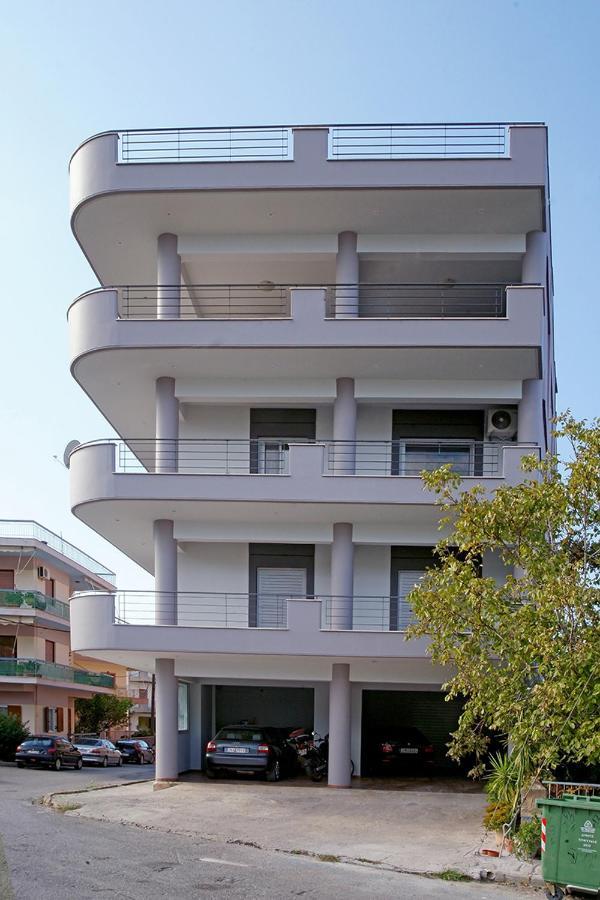 Kyparissia Luxury Home Exterior photo